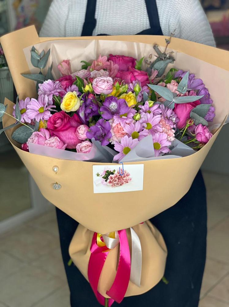 Букет цветов из: Хризантемы, Гвоздики и Альстромерии в Рождествено