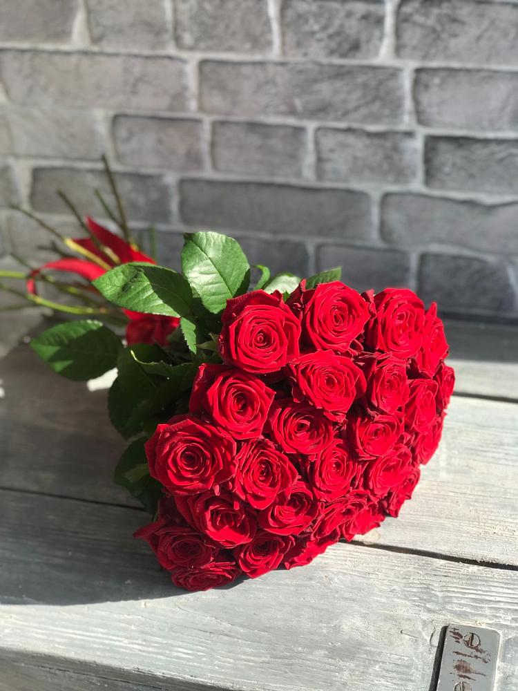 Букет Красные розы Фридом в Рождествено