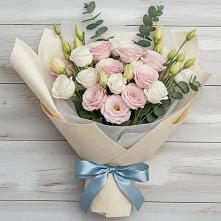 Букет цветов из:  Лизиантусы #REPLACE_PRED# Рождествено