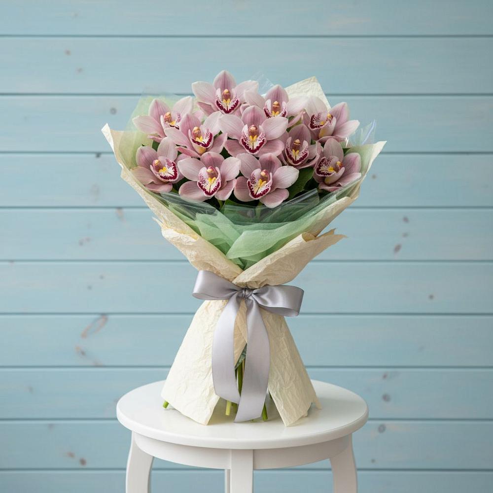 Букет цветов из: Орхидеи и Розы в Рождествено