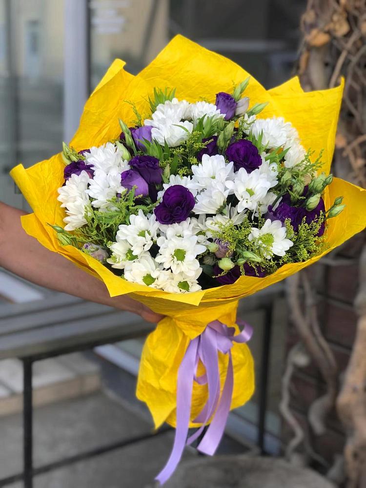Букет цветов из: Ирисы, Хризантемы и Ромашки в Рождествено