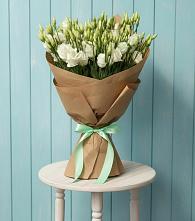 Букет цветов из:  Лизиантусы в Рождествено