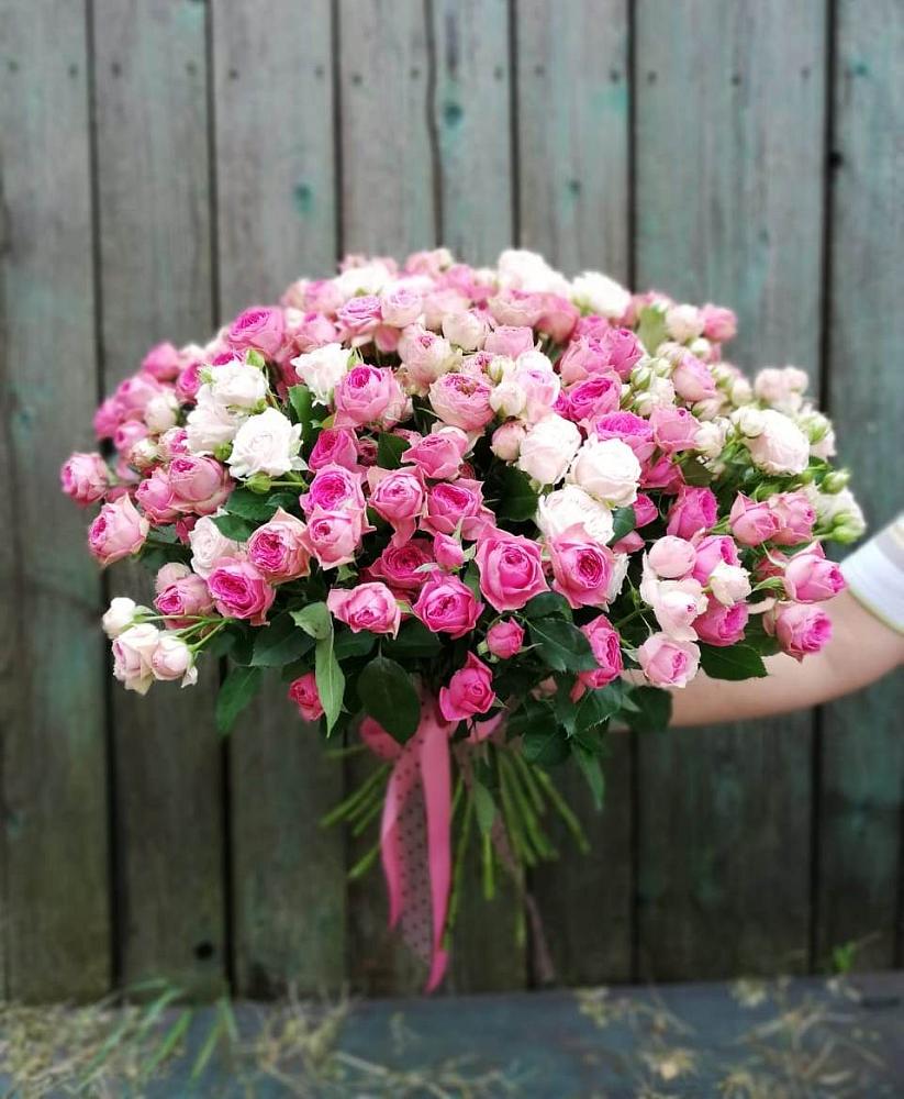 Букет Розовые кустовые розы Натали и Лав Лидия в Рождествено