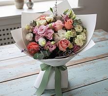 Букет цветов из:  Розы, Лизиантусы и Гвоздики в Рождествено