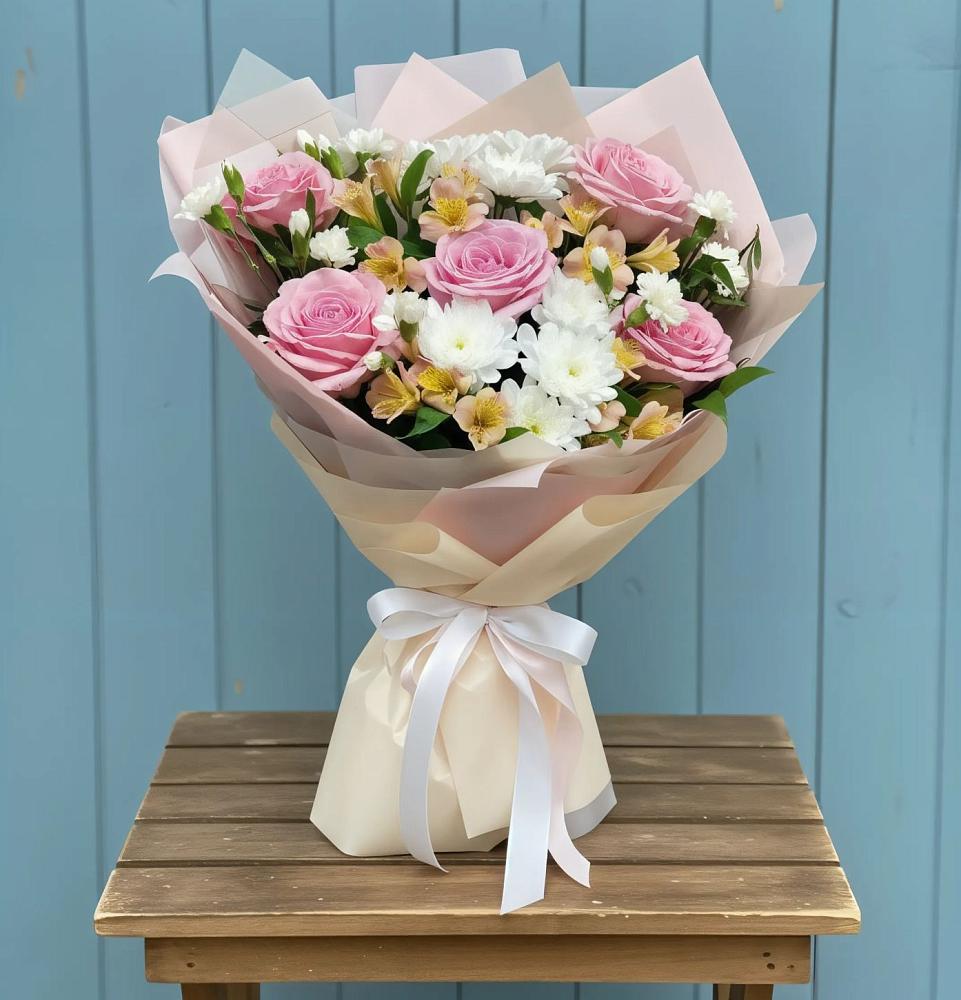 Букет цветов из: Гвоздики, Орхидеи и Розы в Рождествено